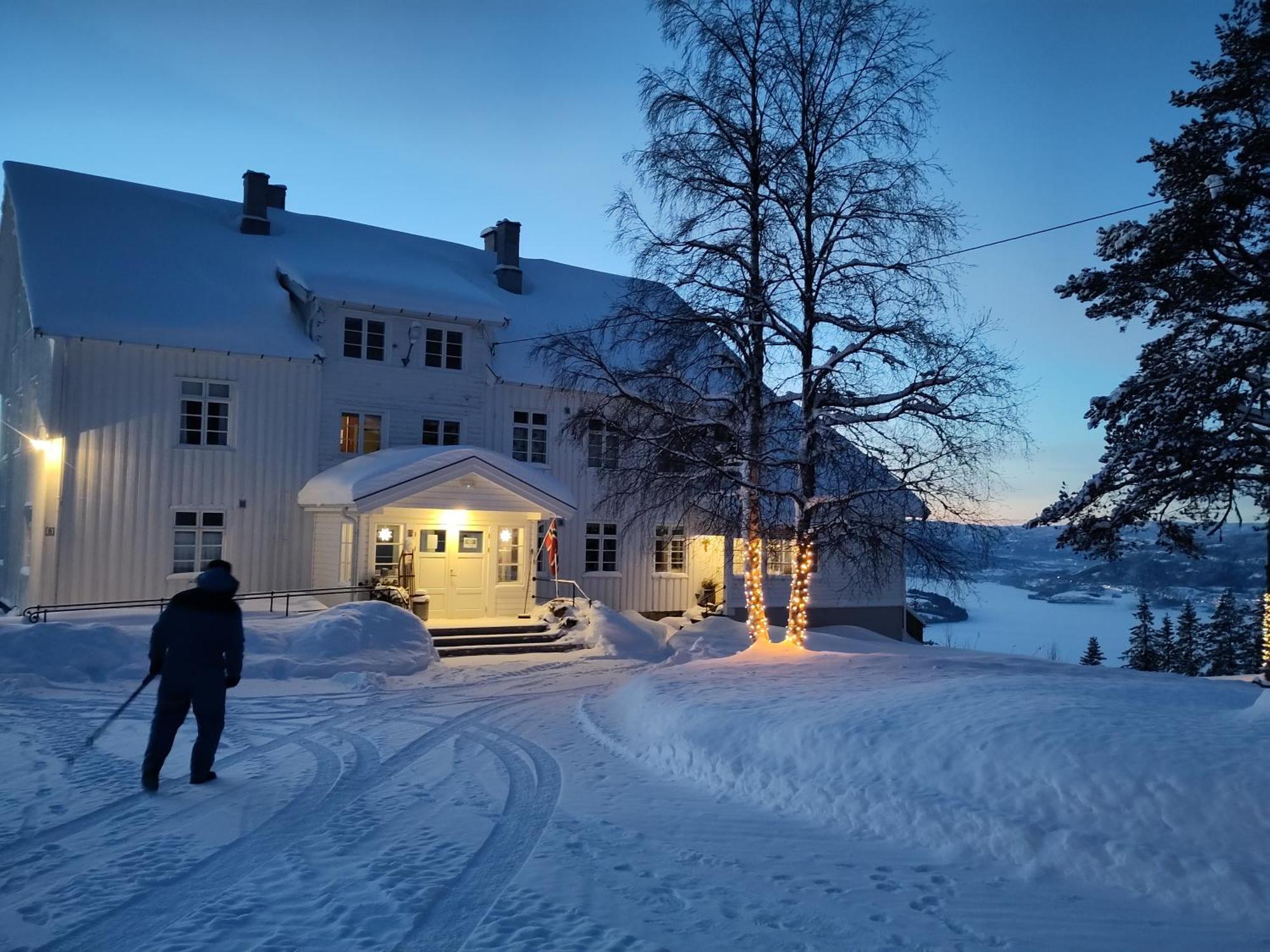 Отель Granum Gard Fluberg Экстерьер фото